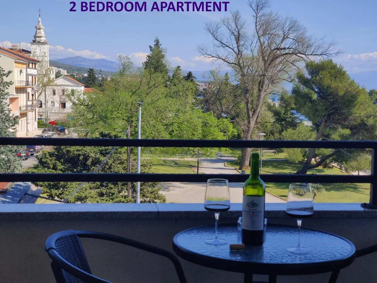 Apartments Miraflor, City Center Цриквеница